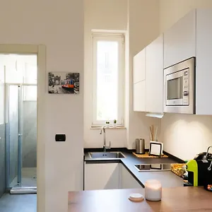 5min A Piedi Life-mico-metro-ac-self Check-in , Milano Italia