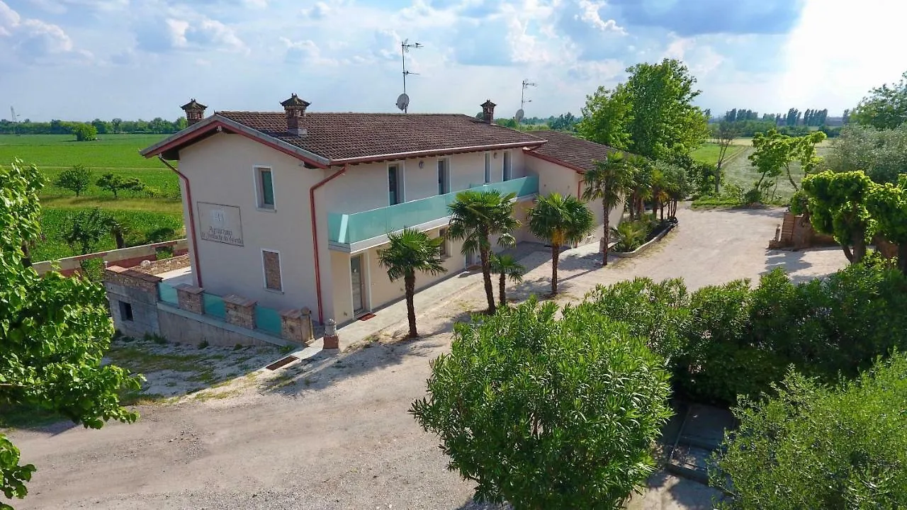 בית חווה מונטיקיארי Agriturismo Le Fontanelle Da Valente